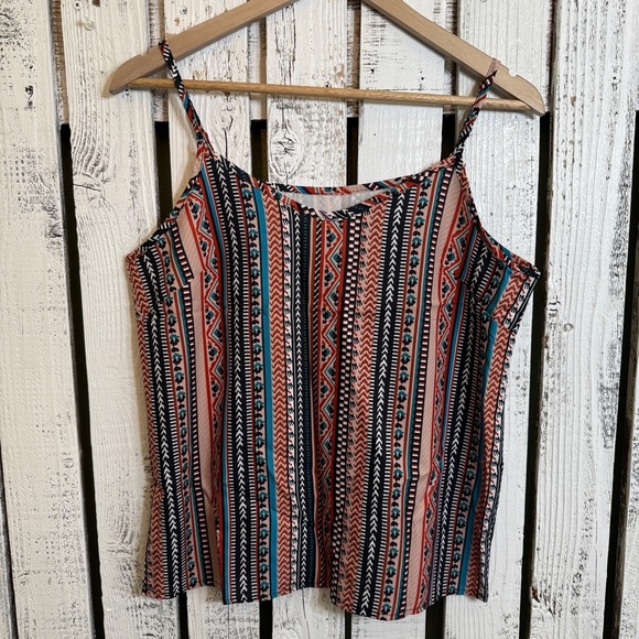Set Of 2 Western Print Sleeveless Tops Women’s Size Small Multicolor Lightweight - Picture 6 of 11